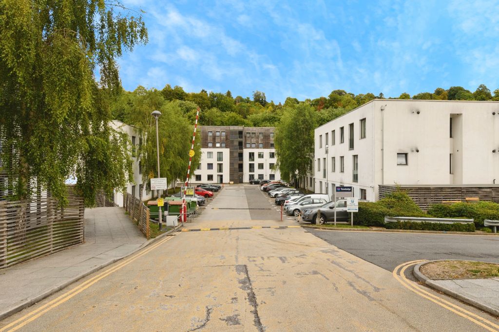 Additional image 15 of 2 bed flat for saleGodstone Road, Whyteleafe CR3