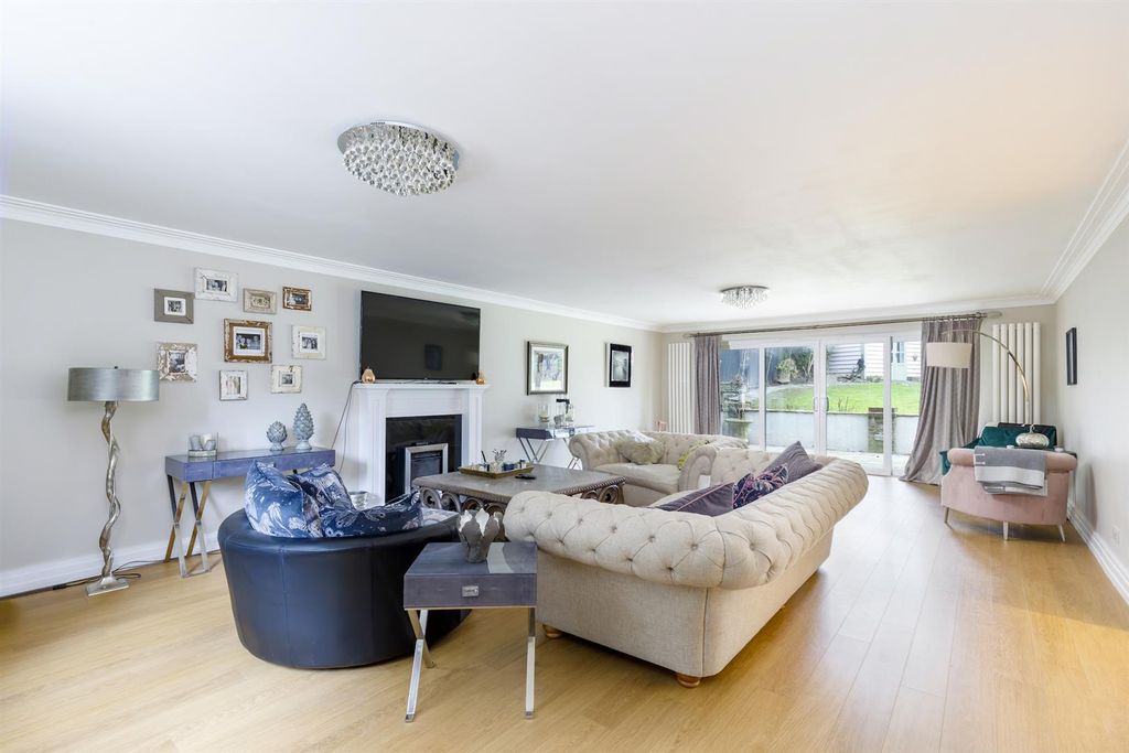 Additional image 15 of 4 bed detached house for saleSchool Road, Windlesham GU20