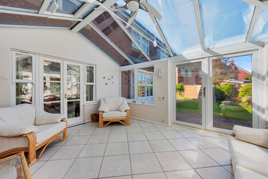 Additional image 10 of 5 bed detached house for saleYork Crescent, Wilmslow SK9