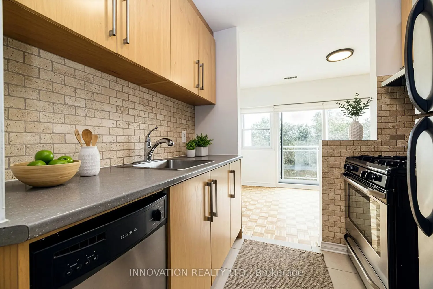 12 Corkstown Road 224 photo 3