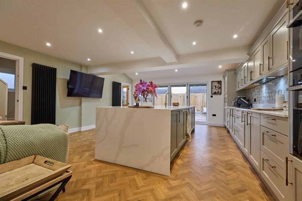 Additional image 8 of 4 bed detached house for saleSaddlers Close, Burbage, Hinckley LE10