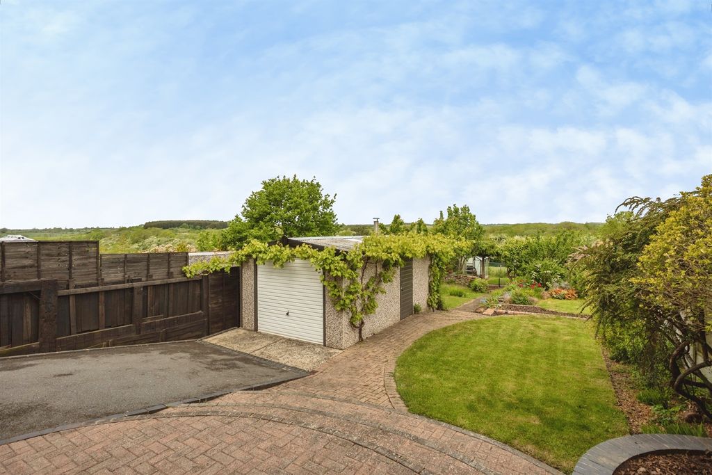 Additional image 20 of 3 bed semi-detached house for saleMelton Road, Asfordby Hill, Melton Mowbray LE14