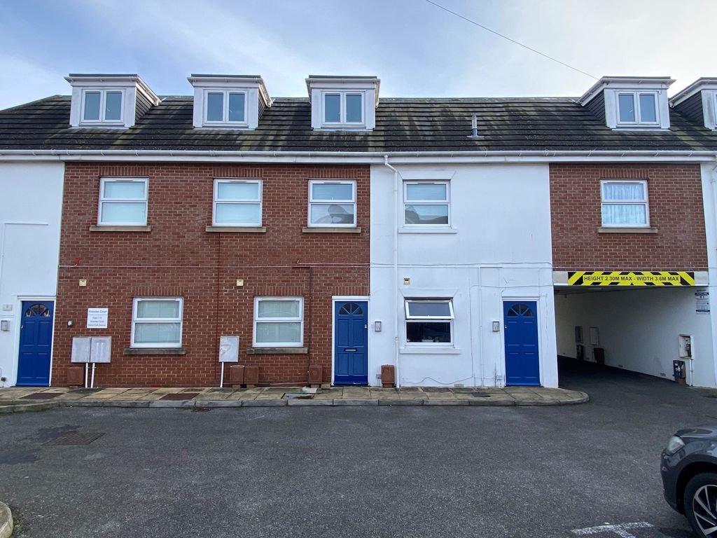 Additional image 10 of 1 bed flat for saleManor Park Avenue, Portsmouth PO3