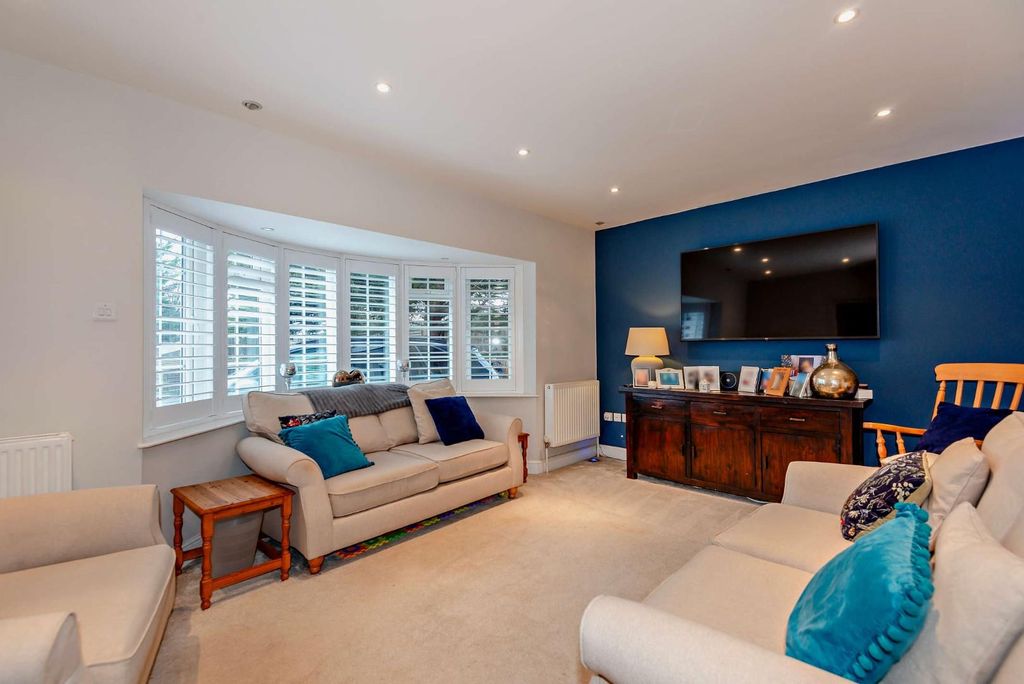 Additional image 9 of 5 bed detached house for saleThe Drive, Ashford TW15