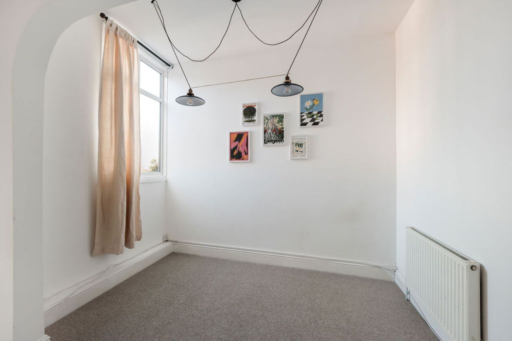 Additional image 8 of 2 bed flat for saleHenwick Road, Worcester WR2