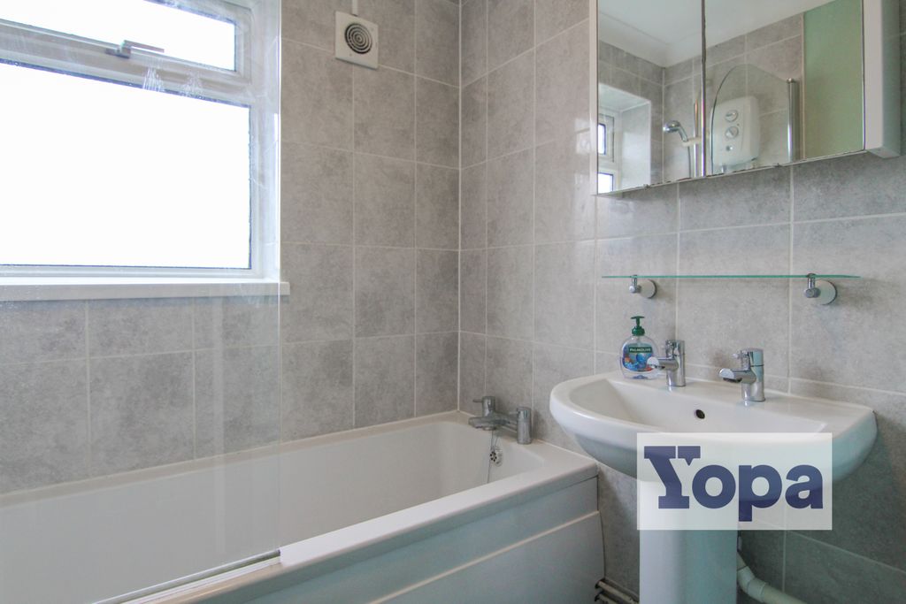 Additional image 15 of 2 bed flat for saleWaterloo Road, Southampton SO15