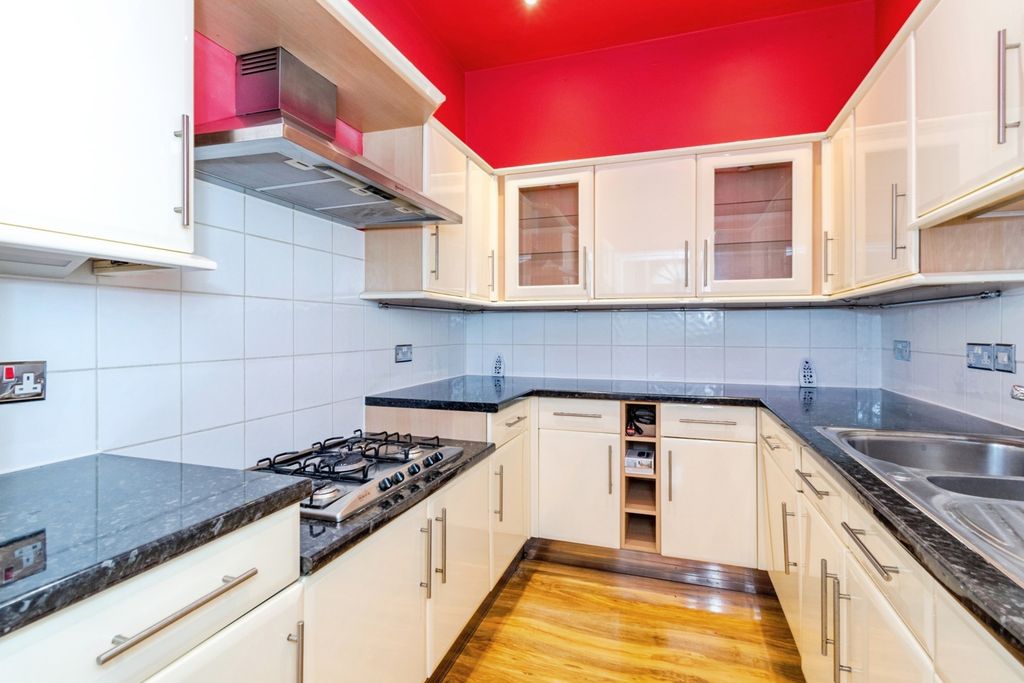 Additional image 4 of 2 bed flat for saleThe Avenue, Southampton, Hampshire SO17