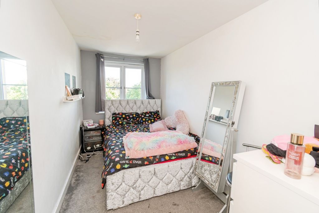Additional image 9 of 2 bed flat for saleRiverdale Court Paynes Road, Southampton SO15