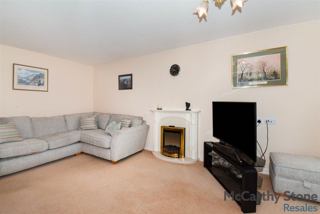 Additional image 3 of 1 bed flat for saleRowleys Court, Sandhurst Street, Oadby, Leicester LE2