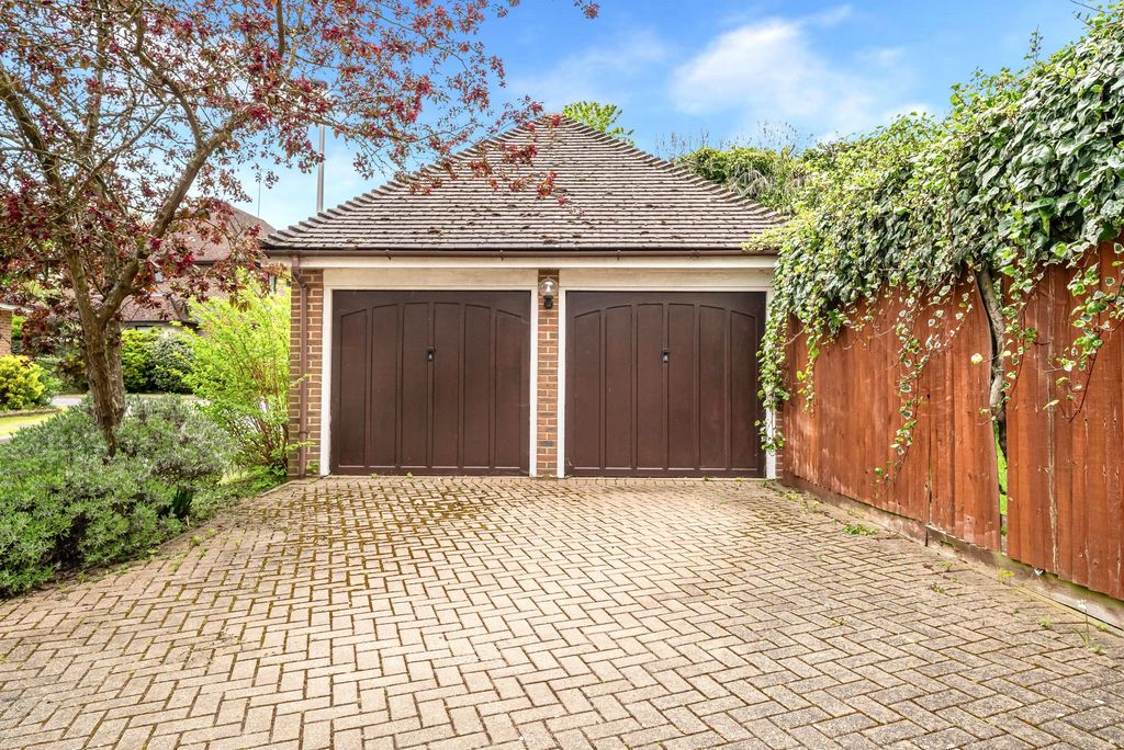 Additional image 39 of 5 bed detached house for saleCampion Gardens, Woodford Green IG8