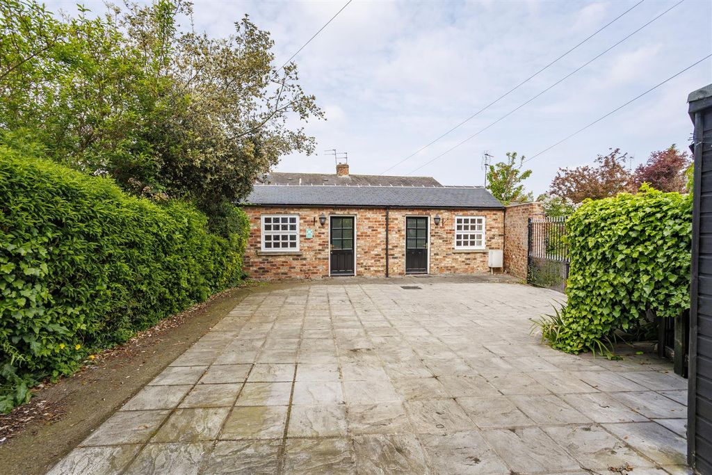 Additional image 34 of 15 bed property for saleMount Vale, York YO24
