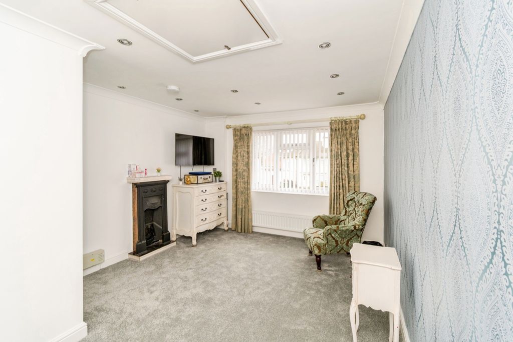 Additional image 12 of 5 bed end terrace house for salePennine Road, Southampton, Hampshire SO16