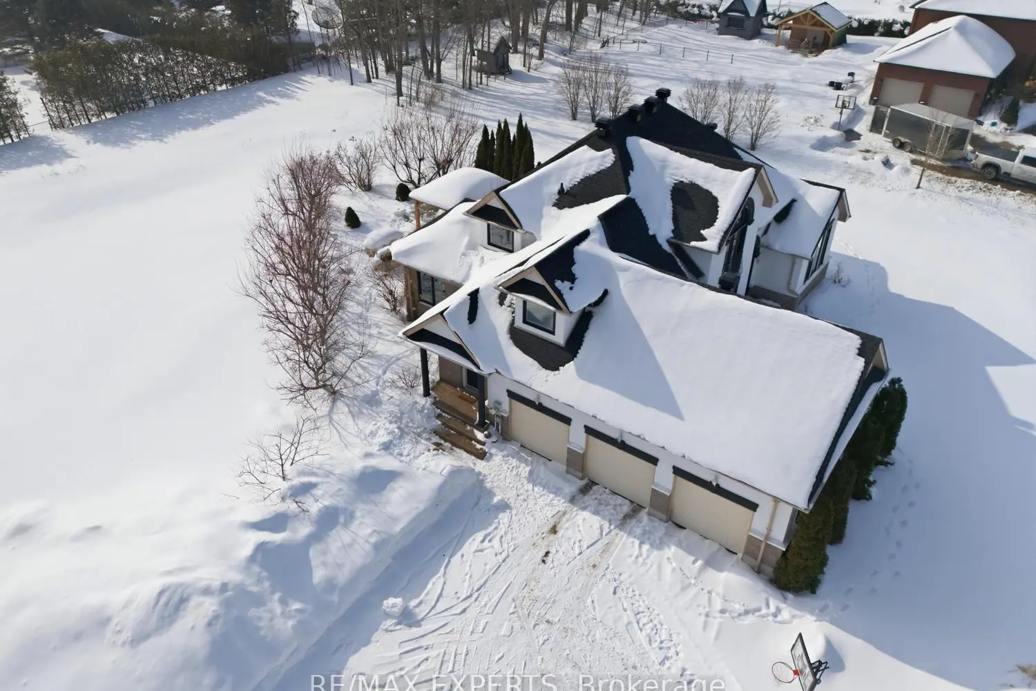 Additional image 17 of 11 Basswood Circle