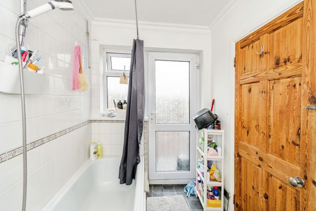 Additional image 14 of 1 bed flat for saleKent Road, St Denys, Southampton, Hampshire SO17
