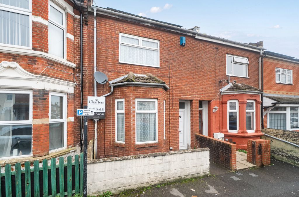 4 bed terraced house for saleOxford Avenue, Southampton, Hampshire SO14