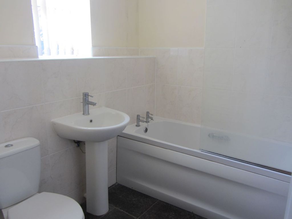 Additional image 7 of 2 bed flat for saleApartment, Brompton Road, Hamilton LE5