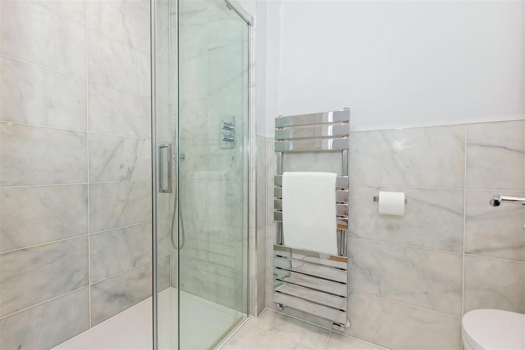 Additional image 20 of 3 bed flat for saleWallace Avenue, Worthing BN11