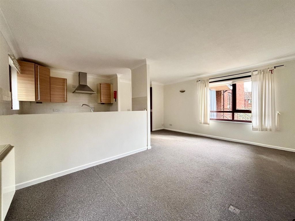 Additional image 3 of 1 bed flat for saleAllenview Road, Wimborne BH21