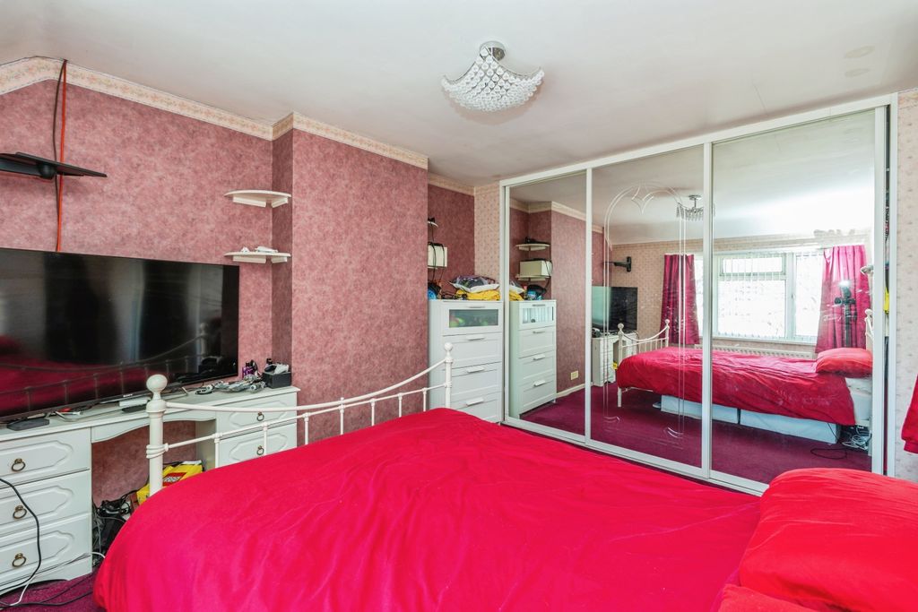 Additional image 11 of 3 bed semi-detached house for saleCotswold Road, Southampton SO16