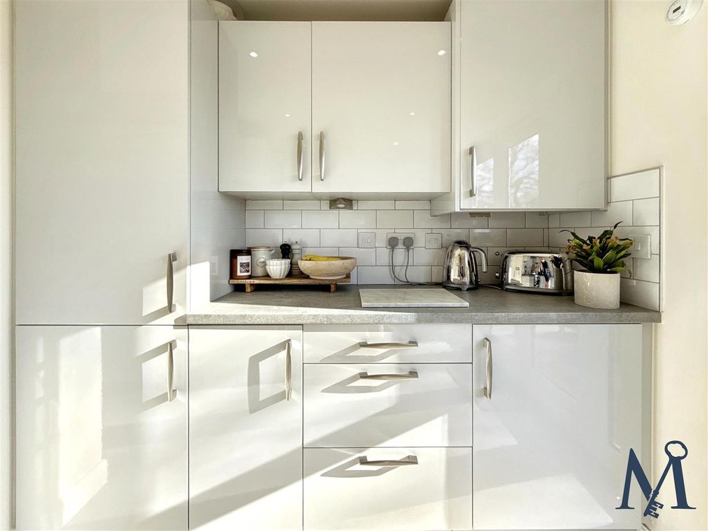 Additional image 7 of 2 bed semi-detached house for saleMoon Avenue, Hugglescote, Coalville LE67
