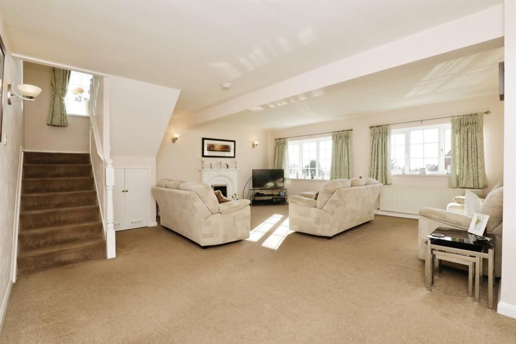 Additional image 3 of 4 bed detached house for saleThe Greenway, Whitwell, Worksop S80
