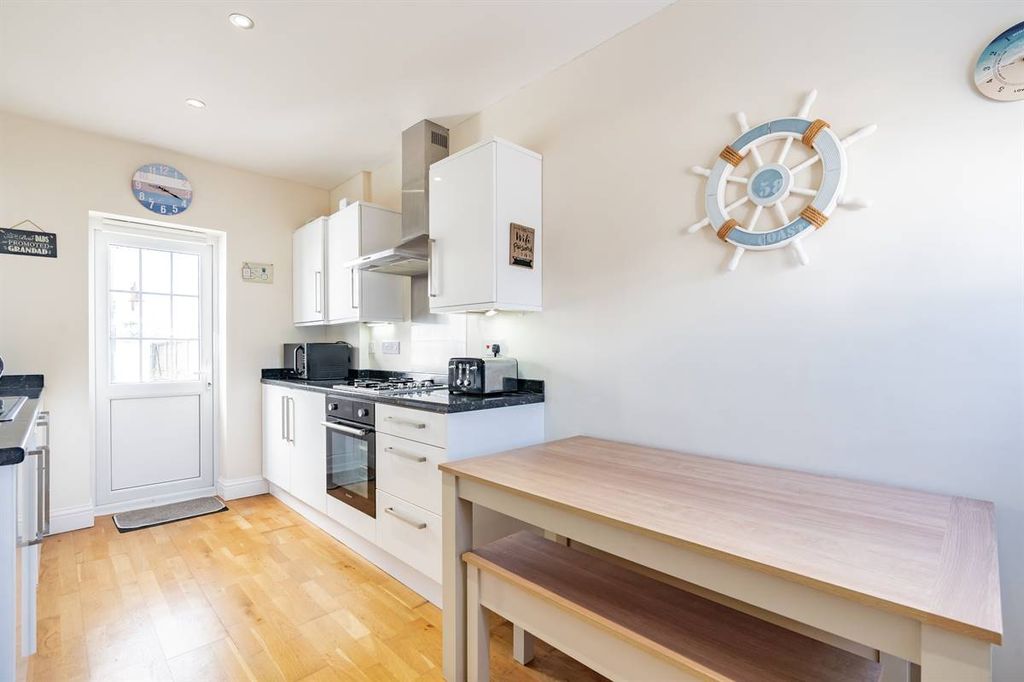 Additional image 7 of 2 bed flat for saleBridgefield Road, Whitstable CT5