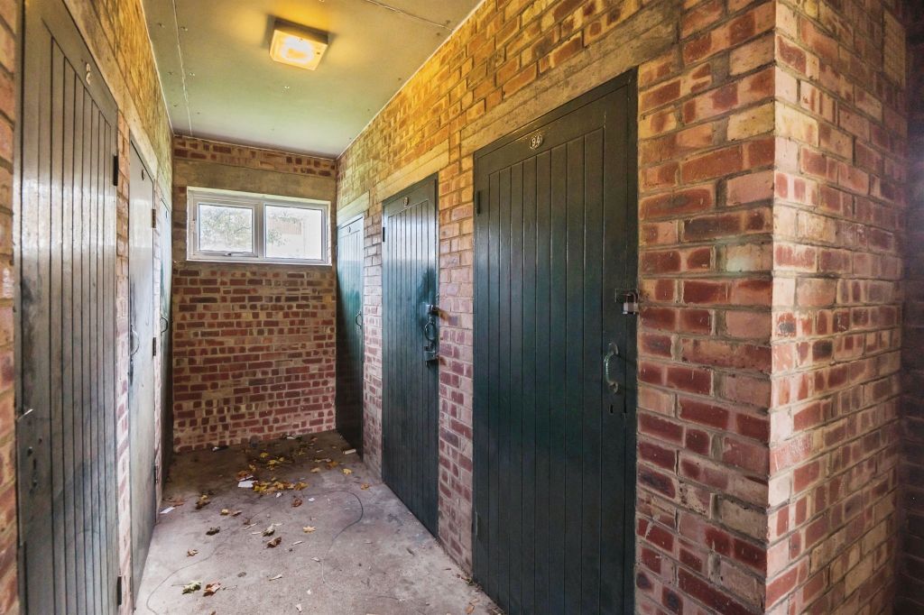 Additional image 13 of 2 bed flat for saleCuckmere Lane, Southampton SO16