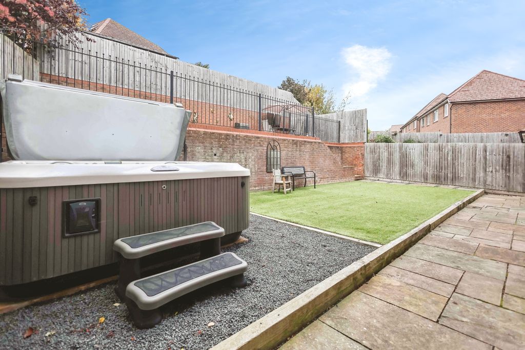 Additional image 33 of 4 bed detached house for saleIngram Avenue, Worcester WR2