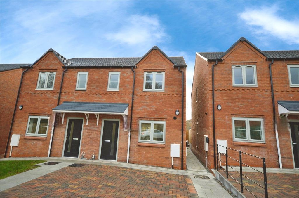 3 bed semi-detached house for saleKilnstone Close, Church Gresley, Swadlincote, Derbyshire DE11