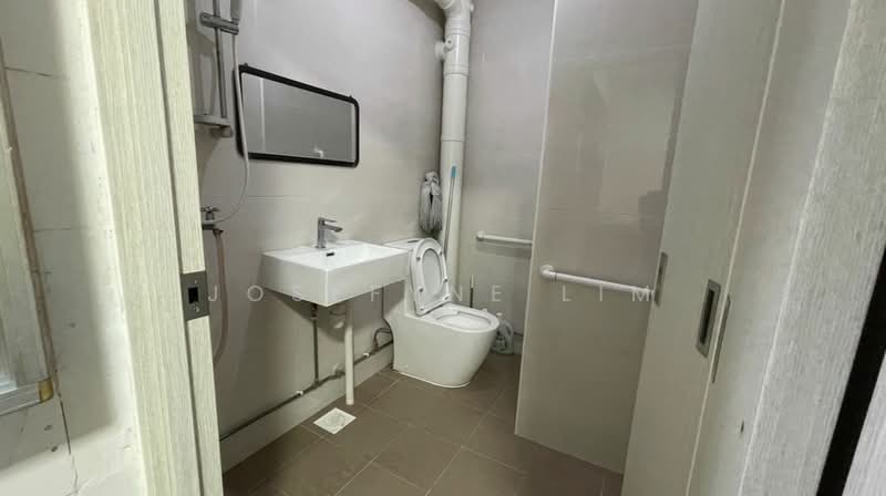 Additional image 16 of 425 Hougang Avenue 6