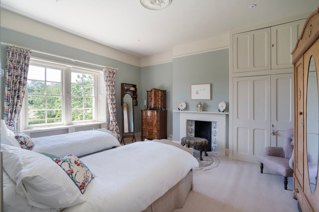 Additional image 9 of 7 bed detached house for saleSouth Leigh, Witney, Oxfordshire OX29