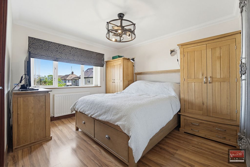 Additional image 8 of 4 bed detached house for saleFontmell Close, Ashford TW15