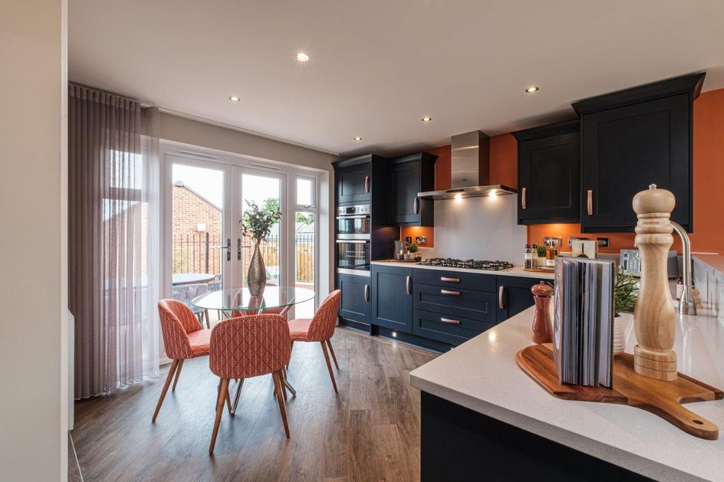 Additional image 2 of 4 bed detached house for sale"Avondale" at Common Mead Lane, Gillingham SP8