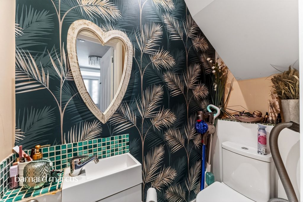 Additional image 12 of 4 bed terraced house for saleKingshill Avenue, Worcester Park KT4
