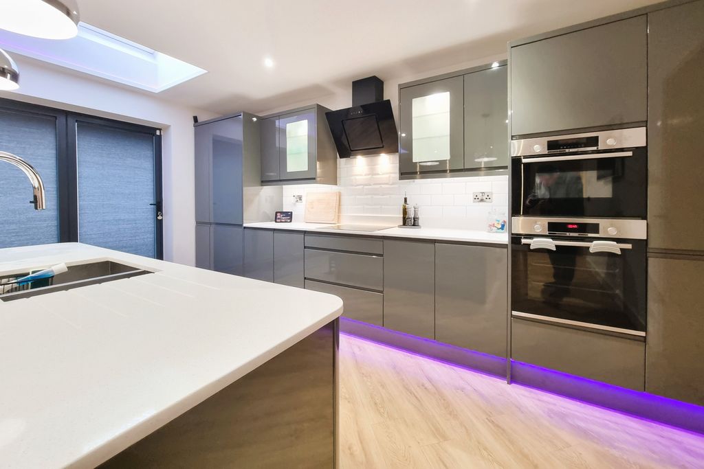 Additional image 12 of 4 bed detached house for saleDrayton, Hampshire PO6