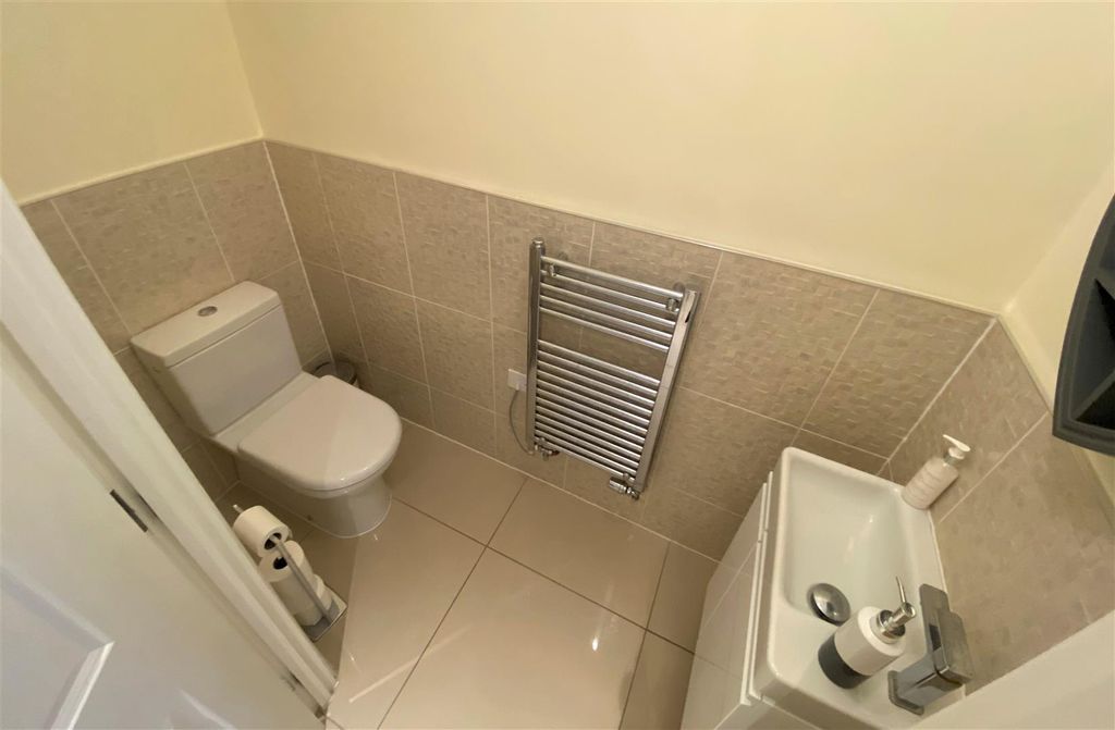Additional image 13 of 6 bed detached house for saleBuckthorn Drive, Barrow Upon Soar, Loughborough LE12