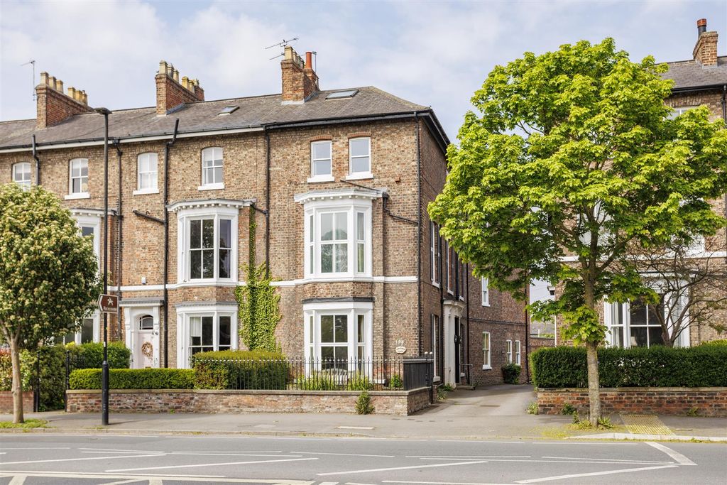 Additional image 39 of 15 bed property for saleMount Vale, York YO24