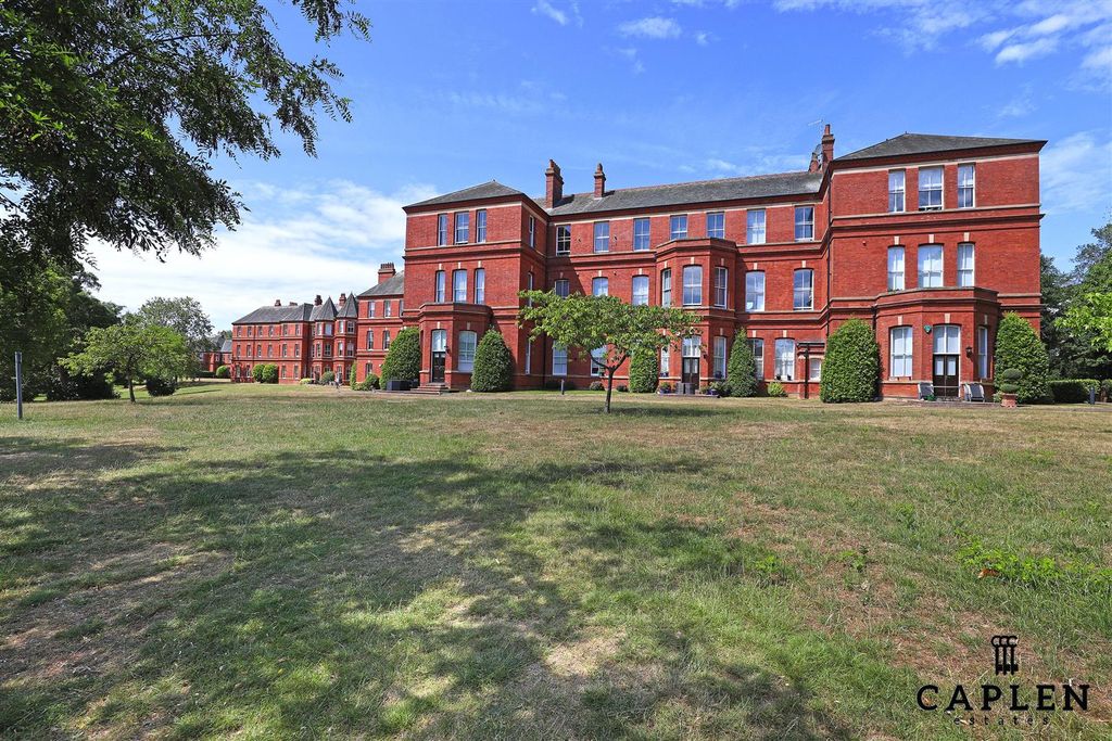 Additional image 20 of 2 bed flat for saleBrandesbury Square, Woodford Green IG8
