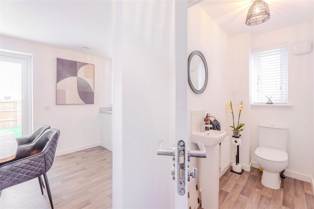 Additional image 11 of 3 bed town house for saleMackay Place, Wishaw ML2