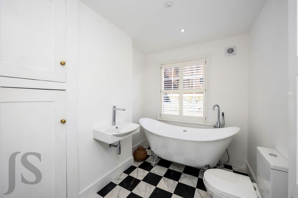 Additional image 26 of 5 bed town house for saleLiverpool Terrace, Worthing BN11