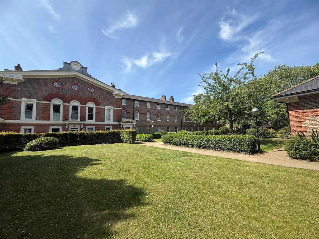 Additional image 17 of 1 bed flat for saleSt. Marys Road, Portsmouth PO3