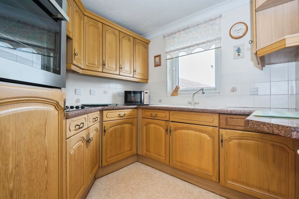 Additional image 4 of 1 bed flat for saleGrosvenor Road, Southampton SO17