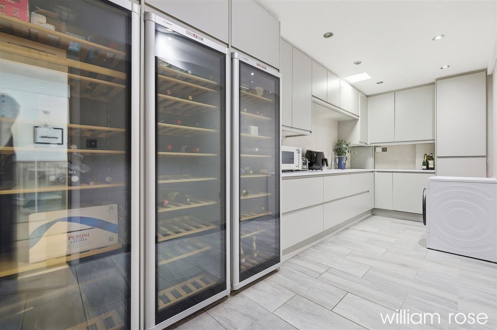 Additional image 6 of 5 bed detached house for saleMonkhams Lane, Woodford Green IG8