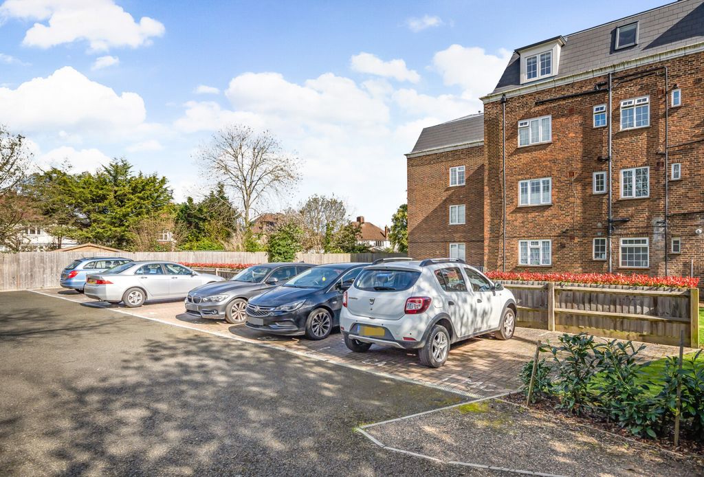 Additional image 16 of 2 bed flat for saleOrchard Court, The Avenue, Worcester Park KT4
