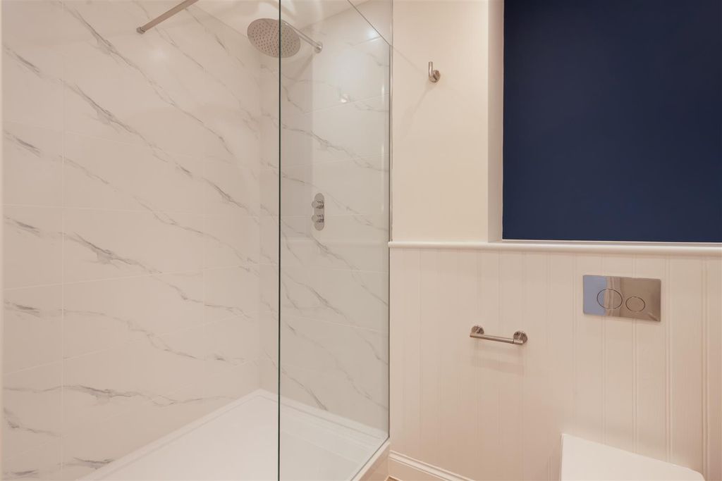 Additional image 16 of 2 bed flat for saleBeach Walk, Whitstable CT5
