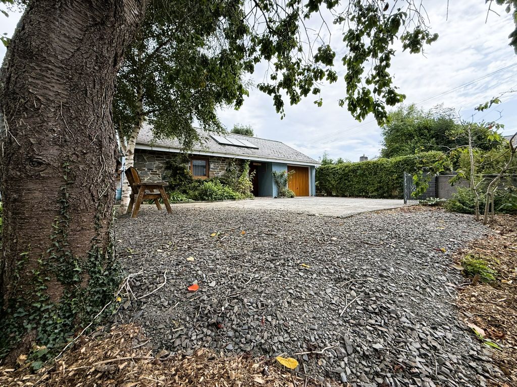 4 bed country house for saleLisburne Row, Pontrhydfendigaid SY25