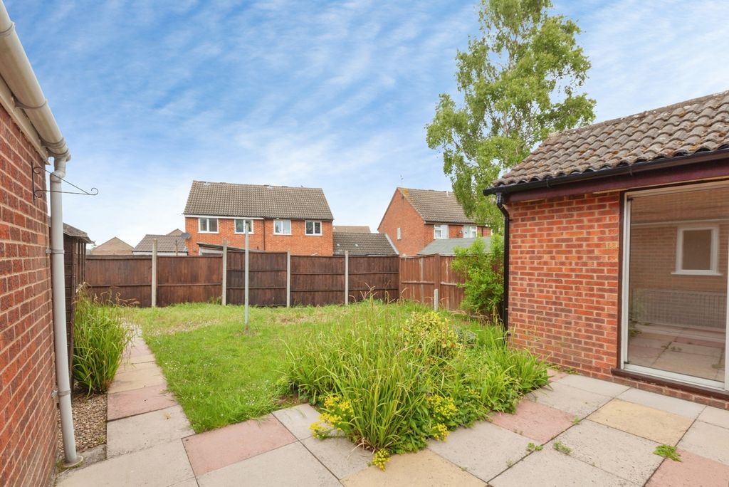 Additional image 13 of 2 bed bungalow for saleWinterton Close, Thurmaston, Leicester, Leicestershire LE4