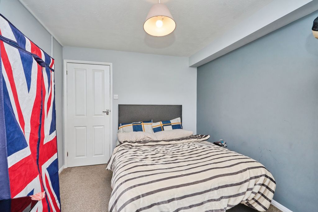 Additional image 9 of 1 bed maisonette for saleSylvan Drive, Newport, Isle Of Wight PO30
