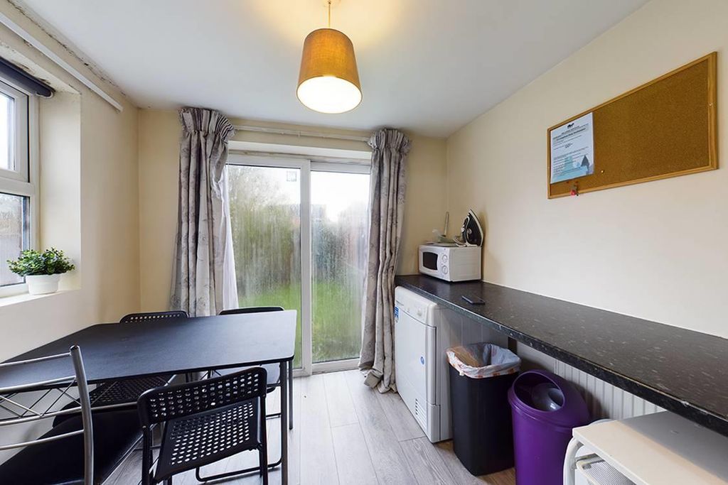 Additional image 3 of 3 bed terraced house for saleLivingstone Road, Southampton SO14