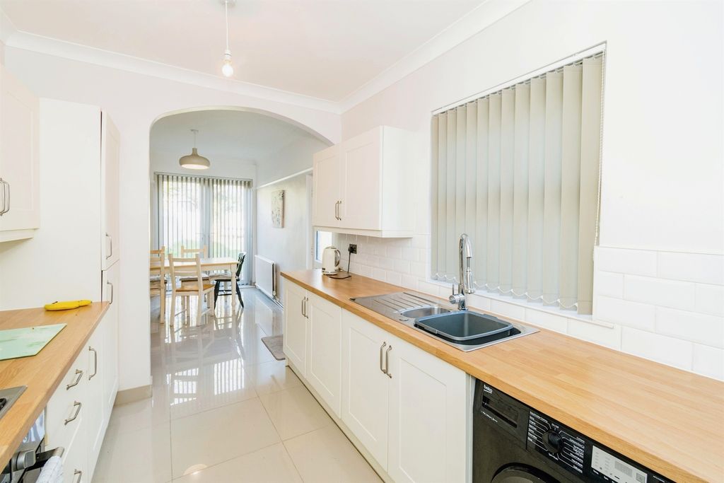 Additional image 2 of 3 bed semi-detached house for saleSwift Road, Southampton SO19
